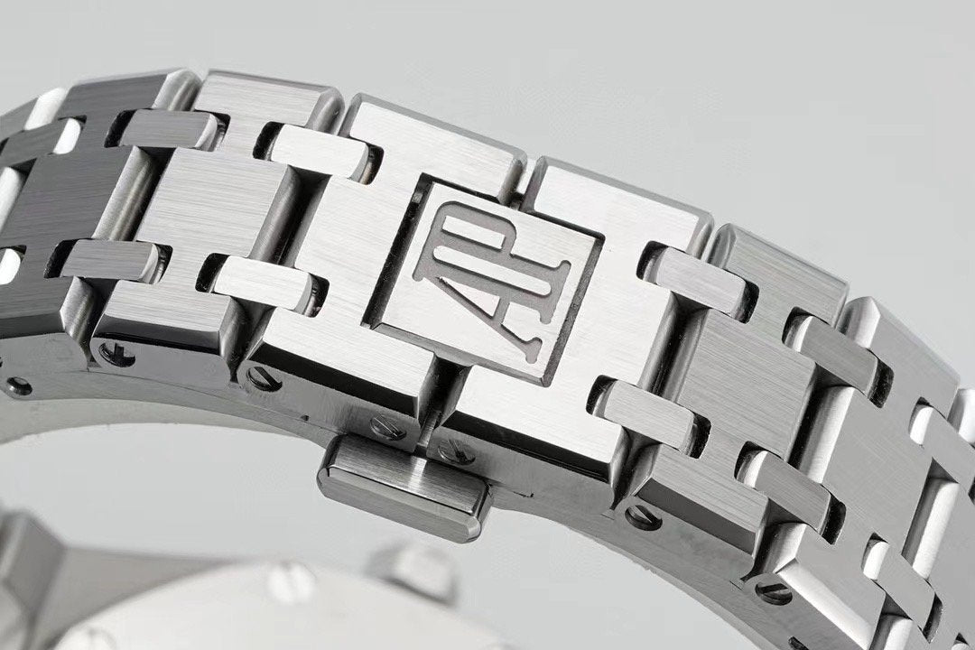 Audemars Piguet Royal Oak Offshore Series Wrist Watch WTJN25058