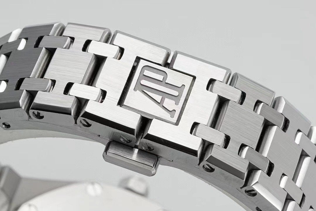 Audemars Piguet Royal Oak Offshore Series Wrist Watch WTJN25059