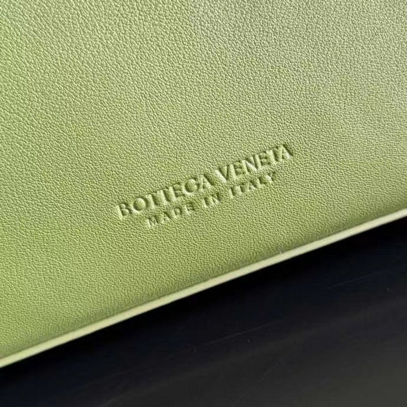 Bottega Veneta Ciao Bag BG0525221