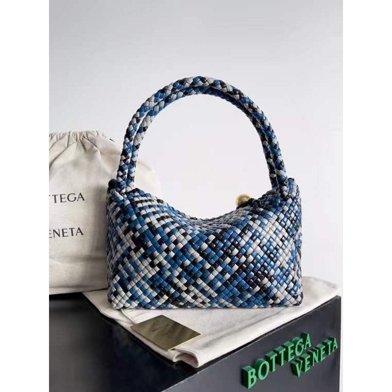 Bottega Veneta Hand Woven Hand Bag BGDC0075