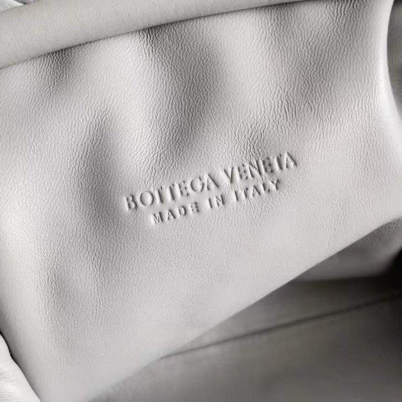Bottega Veneta Lauren 1980 Teen Chain Bag in Intrecciato Leather BGDC0012