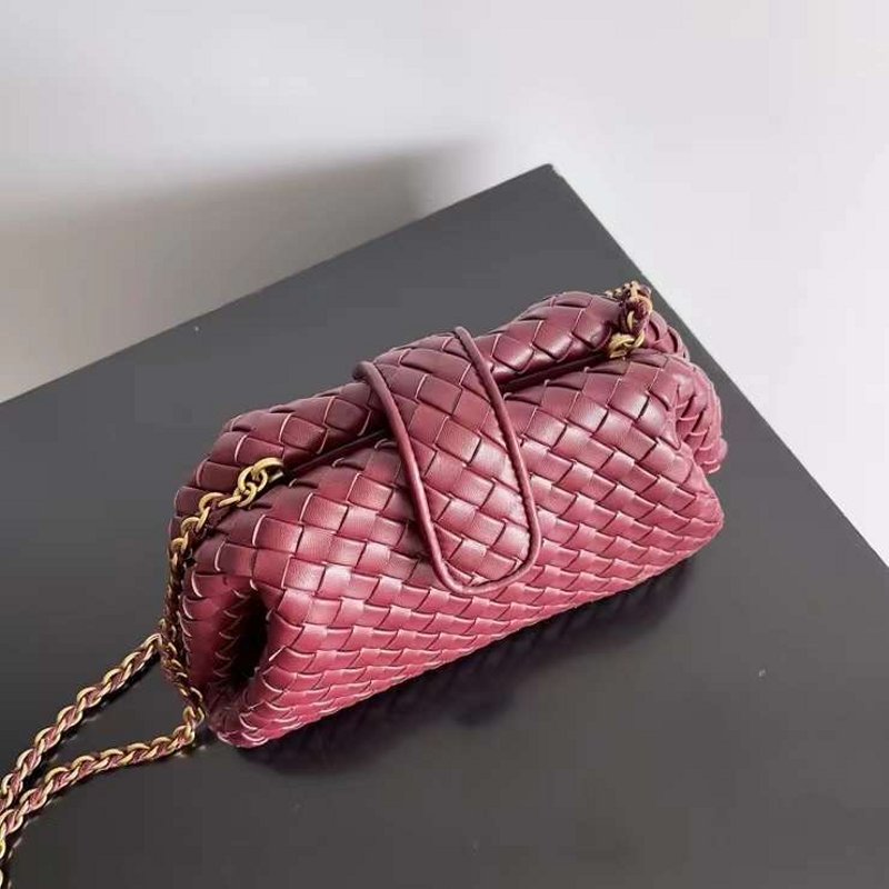 Bottega Veneta Lauren 1980 Teen Chain Bag in Intrecciato Leather BGDC0014