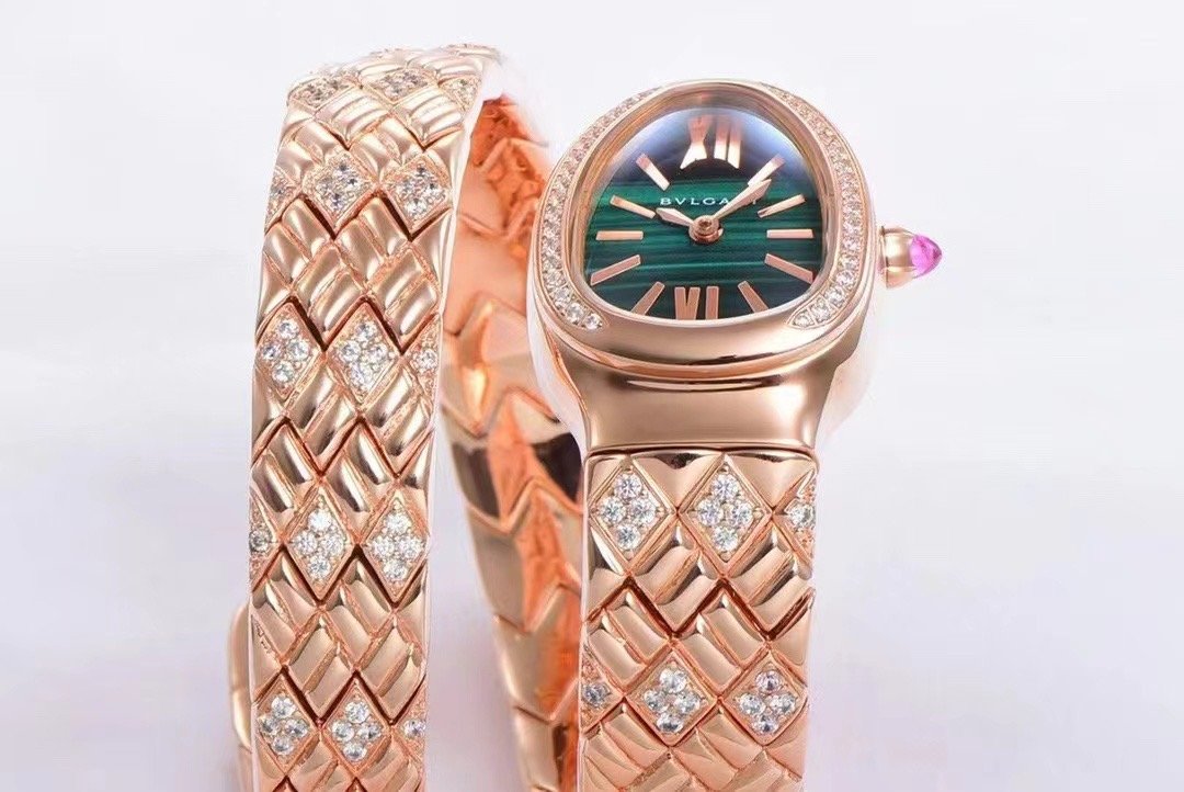 Bvlgari Serpenti Spigne Series Wrist Watch WTJN25005