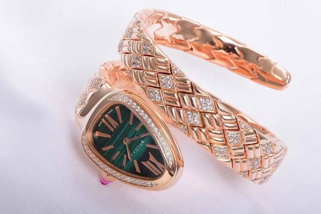 Bvlgari Serpenti Spigne Series Wrist Watch WTJN25005
