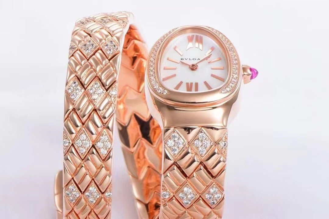 Bvlgari Serpenti Spigne Series Wrist Watch WTJN25006