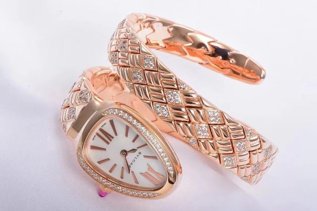 Bvlgari Serpenti Spigne Series Wrist Watch WTJN25006
