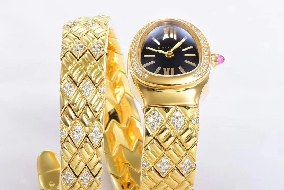 Bvlgari Serpenti Spigne Series Wrist Watch WTJN25009