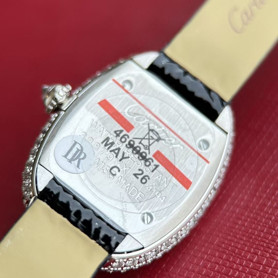 Cartier Baignoire Bath Series Wrist Watch WTJN25104