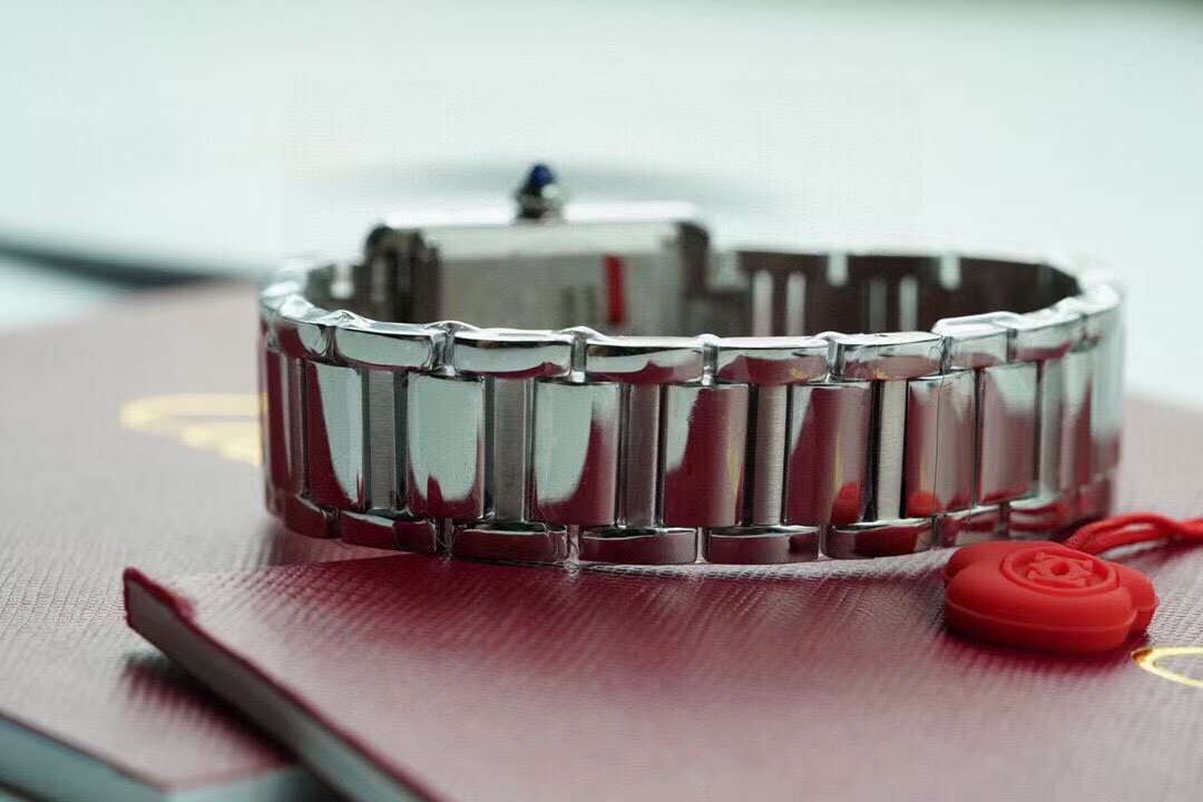 Cartier Tank Series Wrist Watch WTJN25103