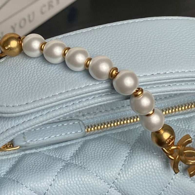 Chanel Moon Bag BG0525110