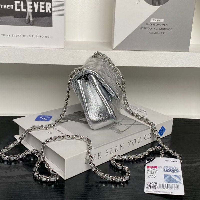 Chanel Small Chain Hand Bag BG0525118