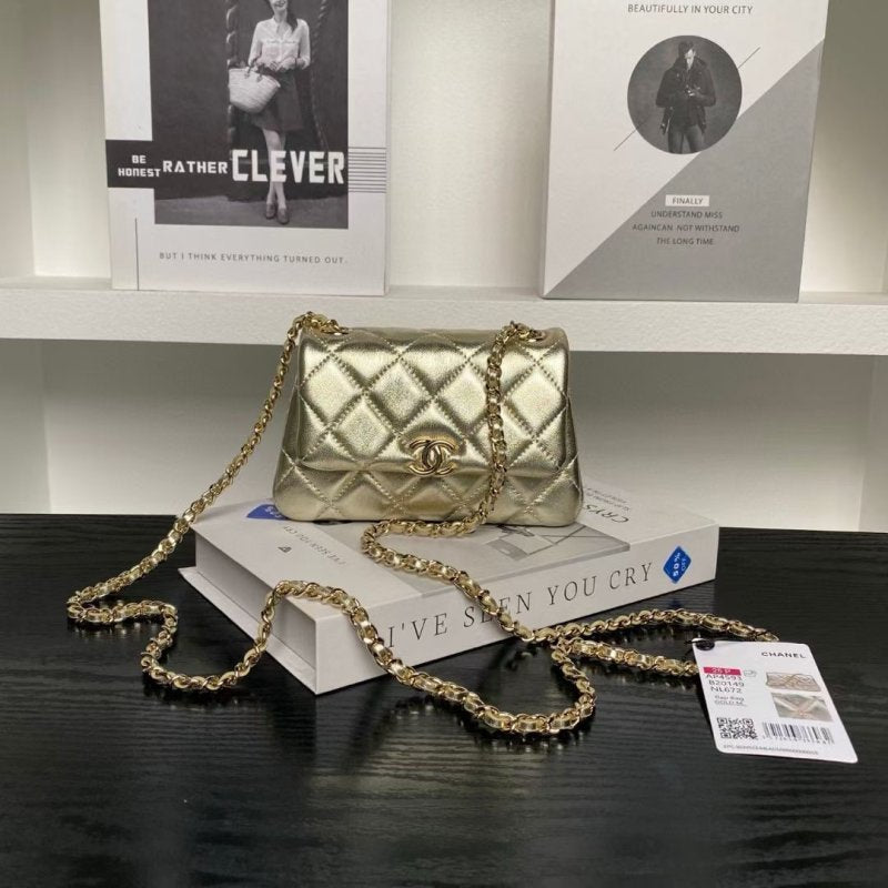 Chanel Small Chain Hand Bag BG0525119