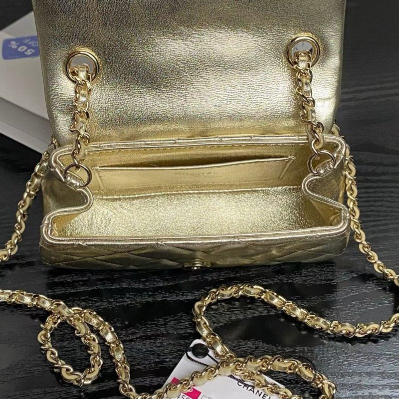 Chanel Small Chain Hand Bag BG0525119