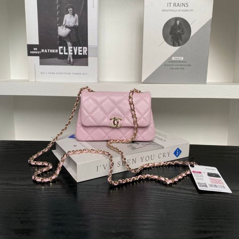 Chanel Small Chain Hand Bag BG0525120
