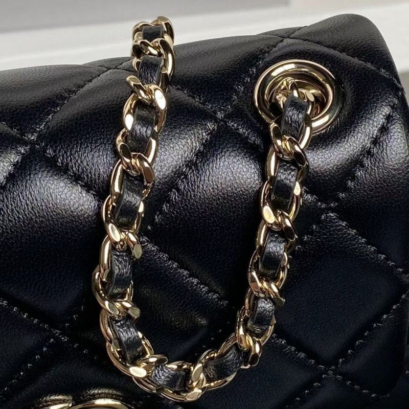 Chanel Small Chain Hand Bag BG0525122