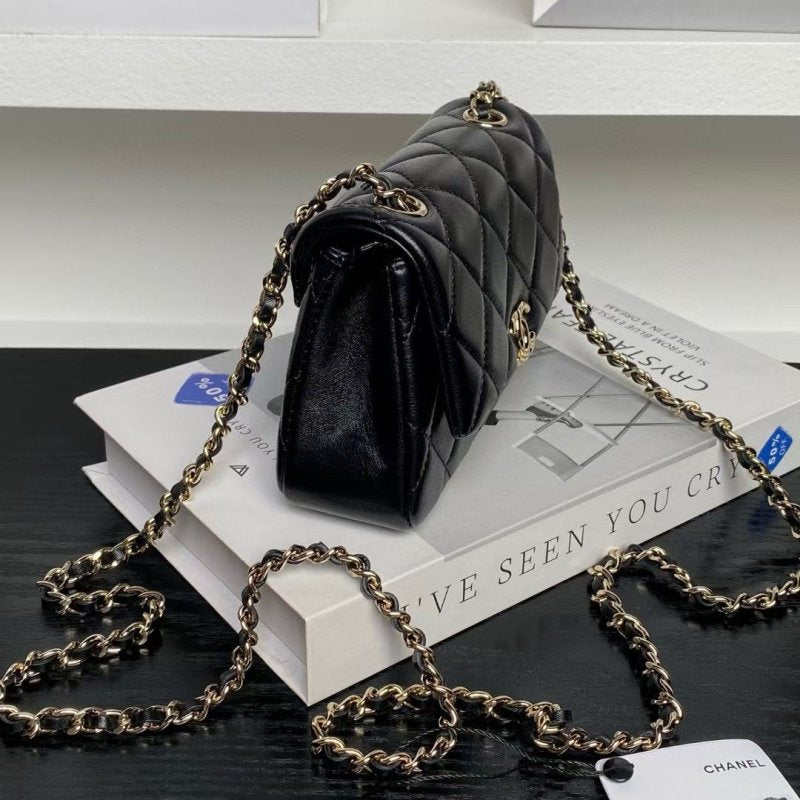 Chanel Small Chain Hand Bag BG0525122