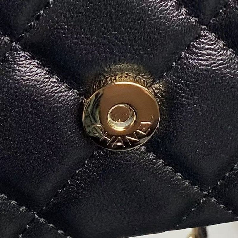 Chanel Small Chain Hand Bag BG0525122