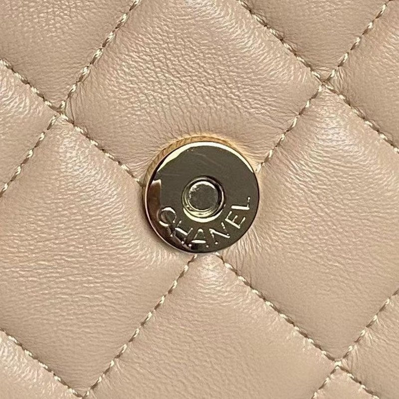 Chanel Small Chain Hand Bag BG0525123