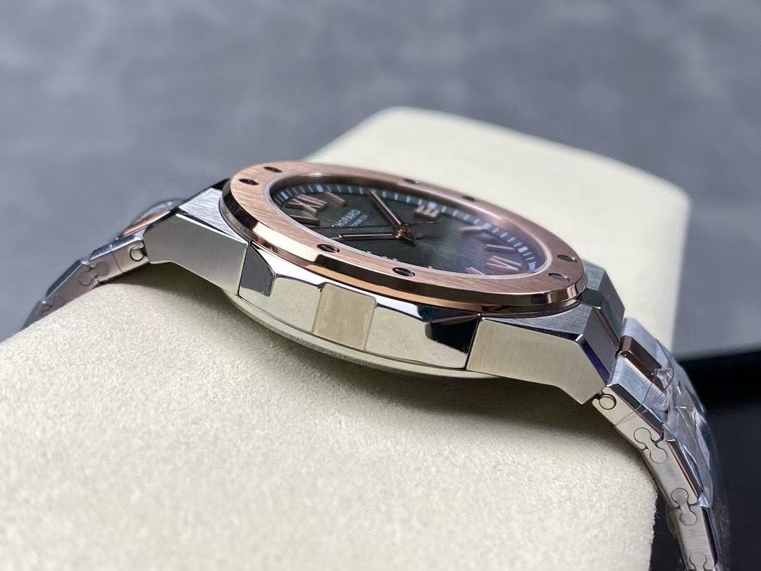 Chopard Alpine Eagle Snow Mountain Wrist Watch WTJN25125
