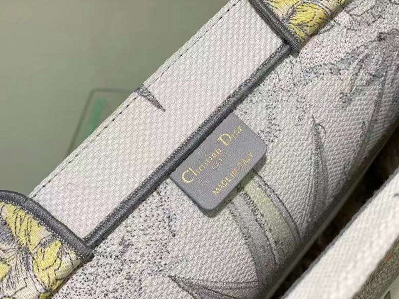 Dior Tote Hand Bag BG02326