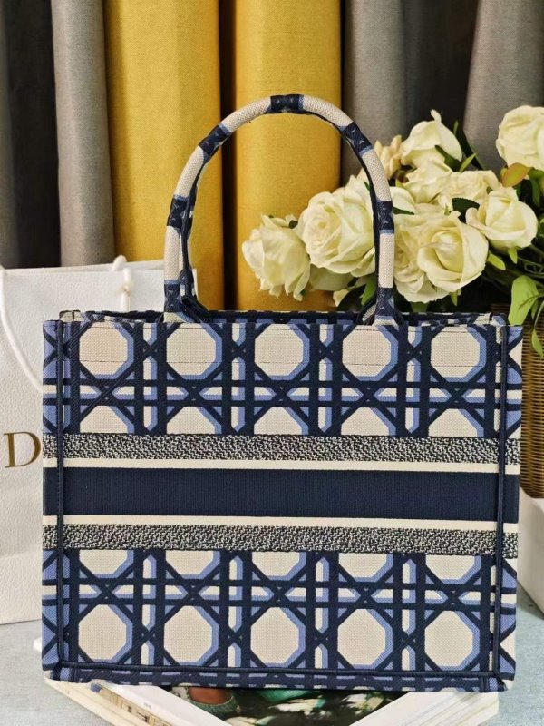 Dior Tote Hand Bag BG02383
