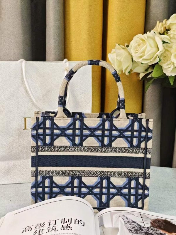 Dior Tote Hand Bag BG02384