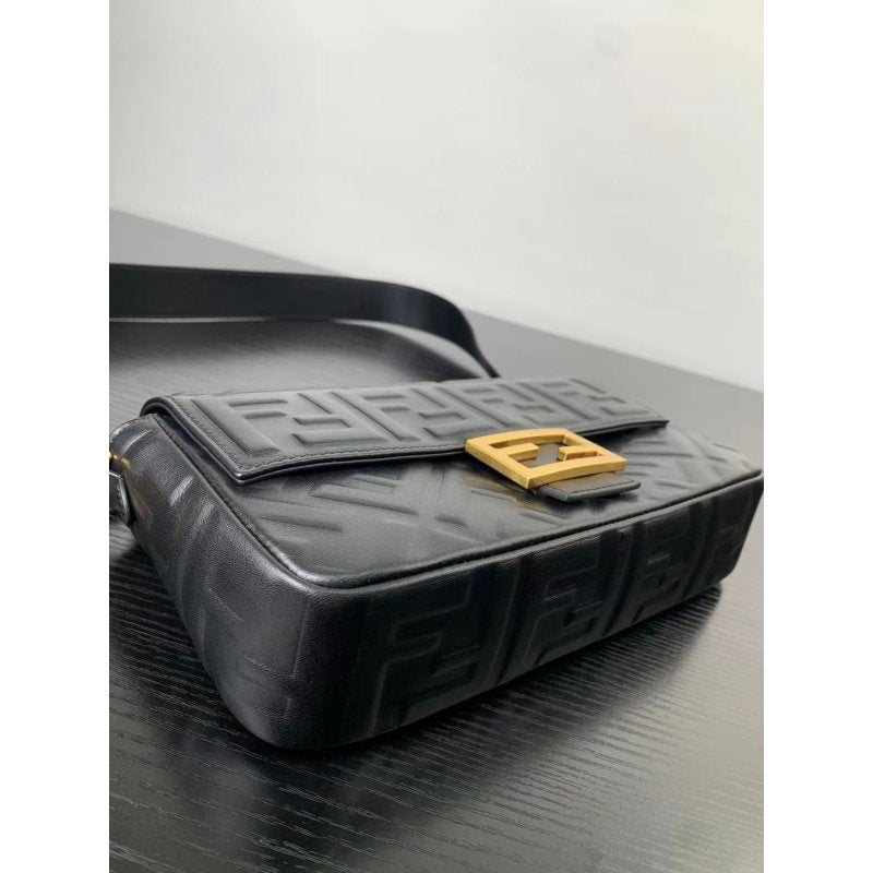Fendi Baguette Flap Bag BG0525192