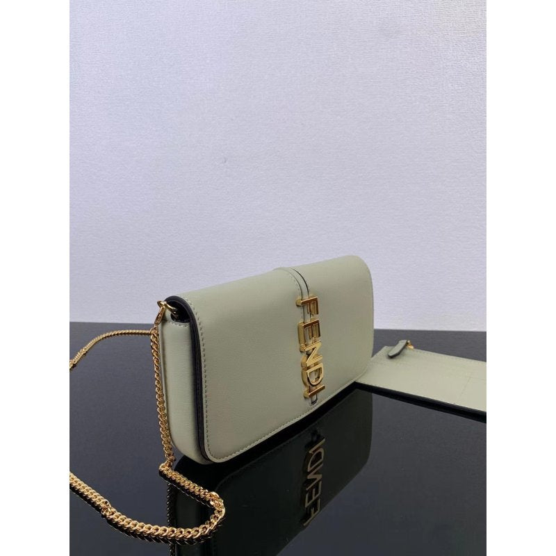 Fendi Leather Chain Bag BG0525193