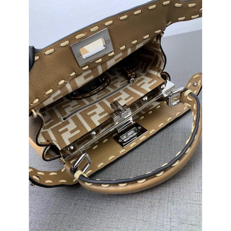 Fendi Peekaboo Shoulder Bag BG0525212