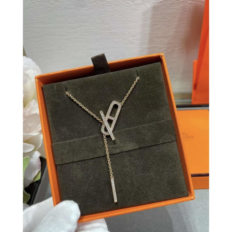 Hermes Farandole Pig Nose Necklace JWLH0054