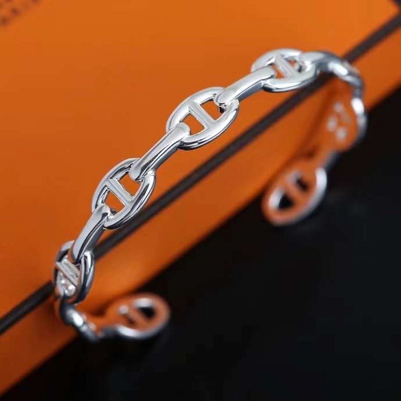 Hermes Farandole Pig Nose Open Bracelet JWLH0036