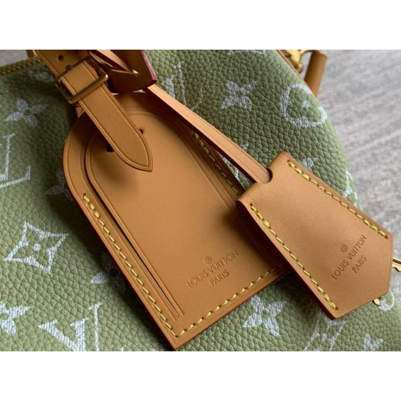 Louis Vuitton Bandouliere Hand Bag BG0525095
