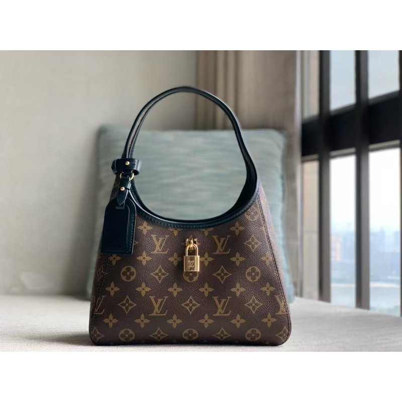Louis Vuitton Hobo Bag BG0525093