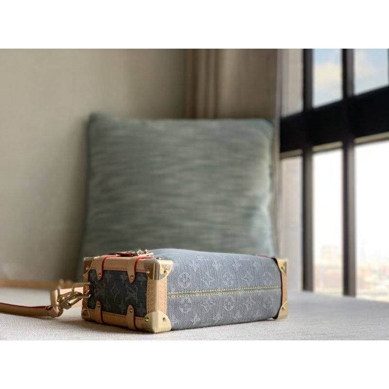 Louis Vuitton Trunk Hand Bag BG0525084