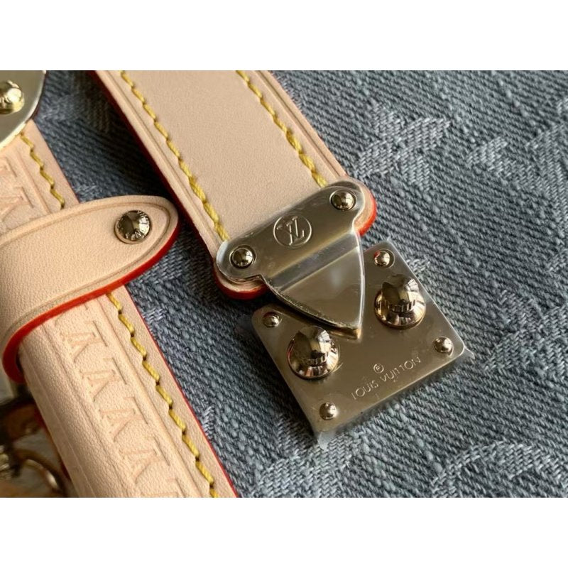 Louis Vuitton Trunk Hand Bag BG0525084