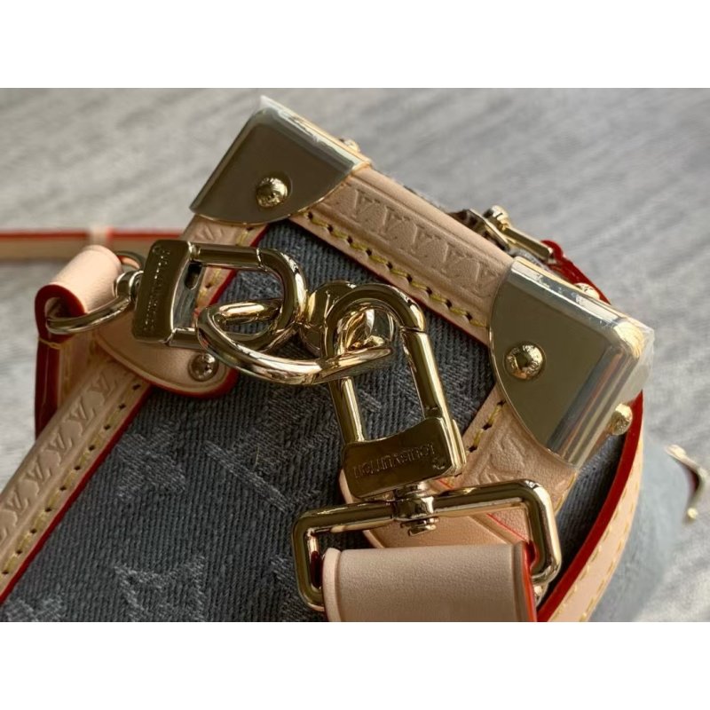 Louis Vuitton Trunk Hand Bag BG0525084