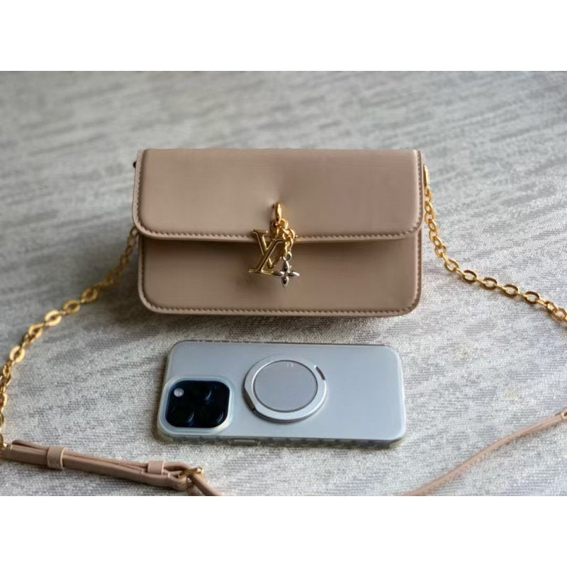 Louis Vuitton Wallet On Chain Bag BG0525087