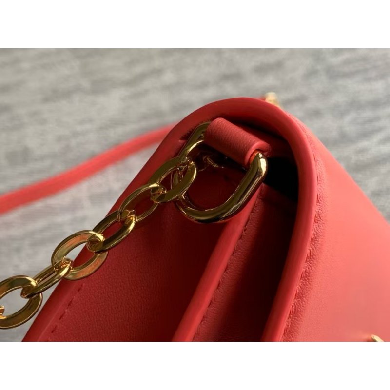 Louis Vuitton Wallet On Chain Bag BG0525089