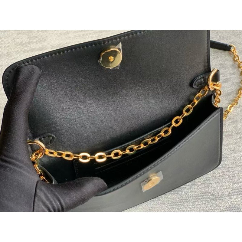 Louis Vuitton Wallet On Chain Bag BG0525090