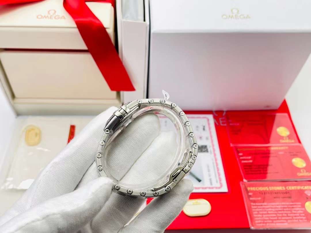 Omega Constellation Classic Series Wrist Watch WAT02077