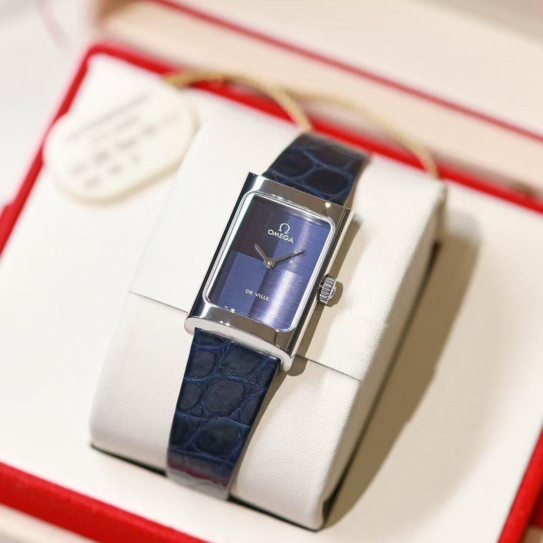 Omega Sea Master Classic Wrist Watch WTJN25182