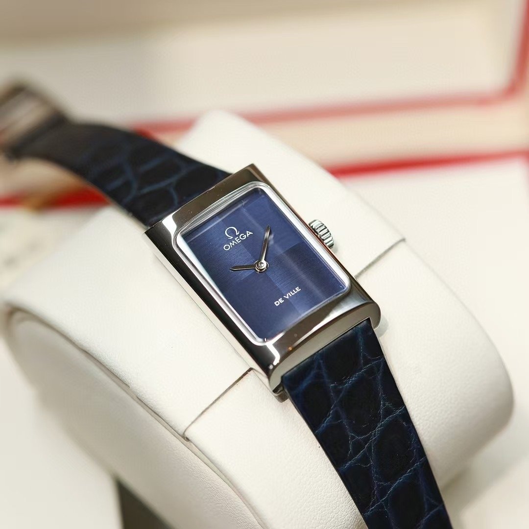 Omega Sea Master Classic Wrist Watch WTJN25182