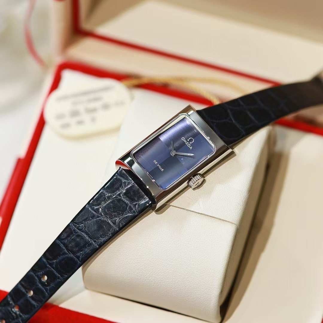 Omega Sea Master Classic Wrist Watch WTJN25182