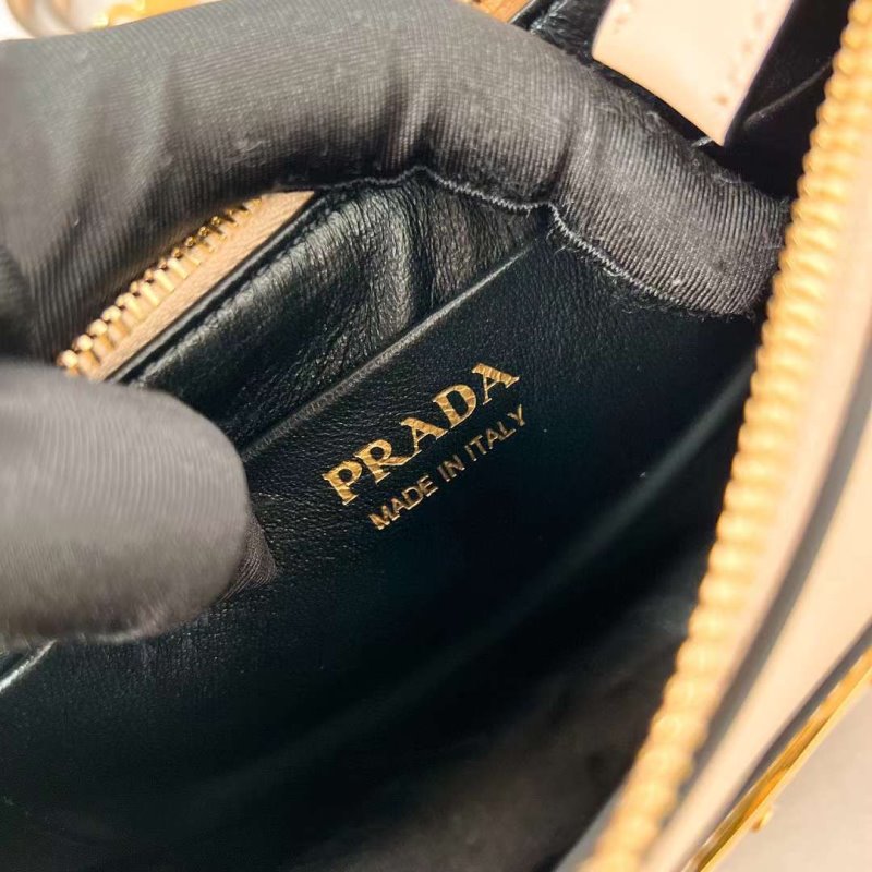 Prada Hobo Bag BG02909