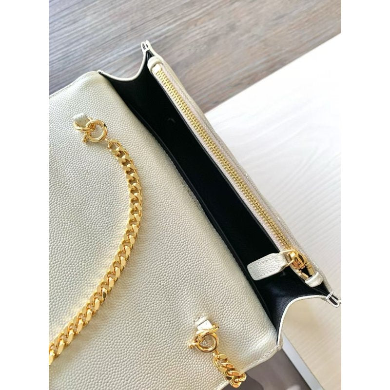 Saint Laurent Envelope Bag BG0525275