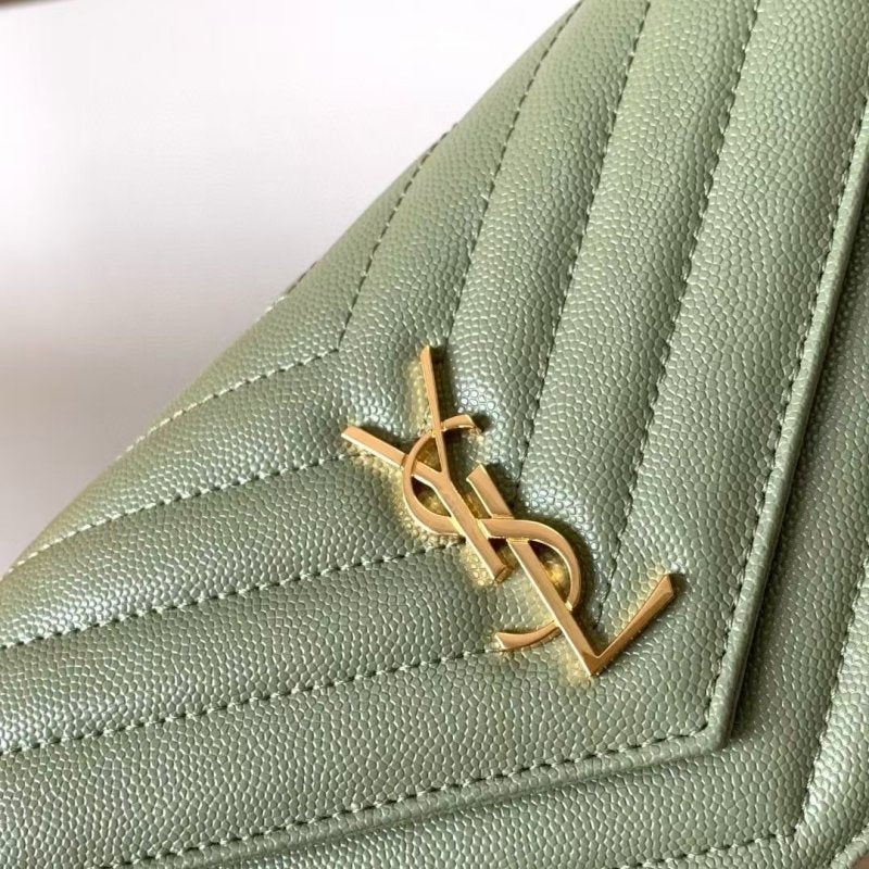 Saint Laurent Envelope Bag BG0525277