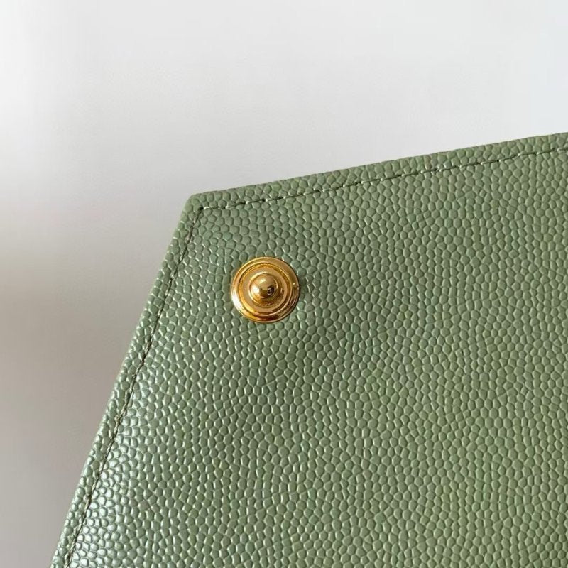 Saint Laurent Envelope Bag BG0525277