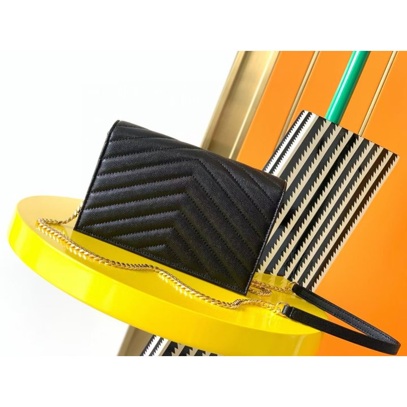 Saint Laurent Envelope Bag BG0525281