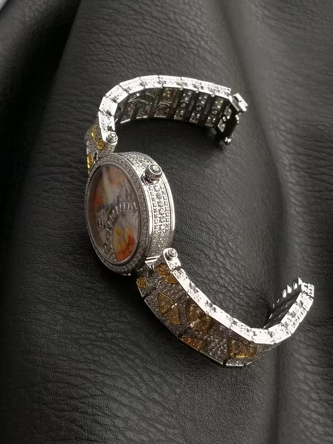 Van Cleef and Arpels Four Seasons Lovers Bridge Wrist Watch WTJN25246