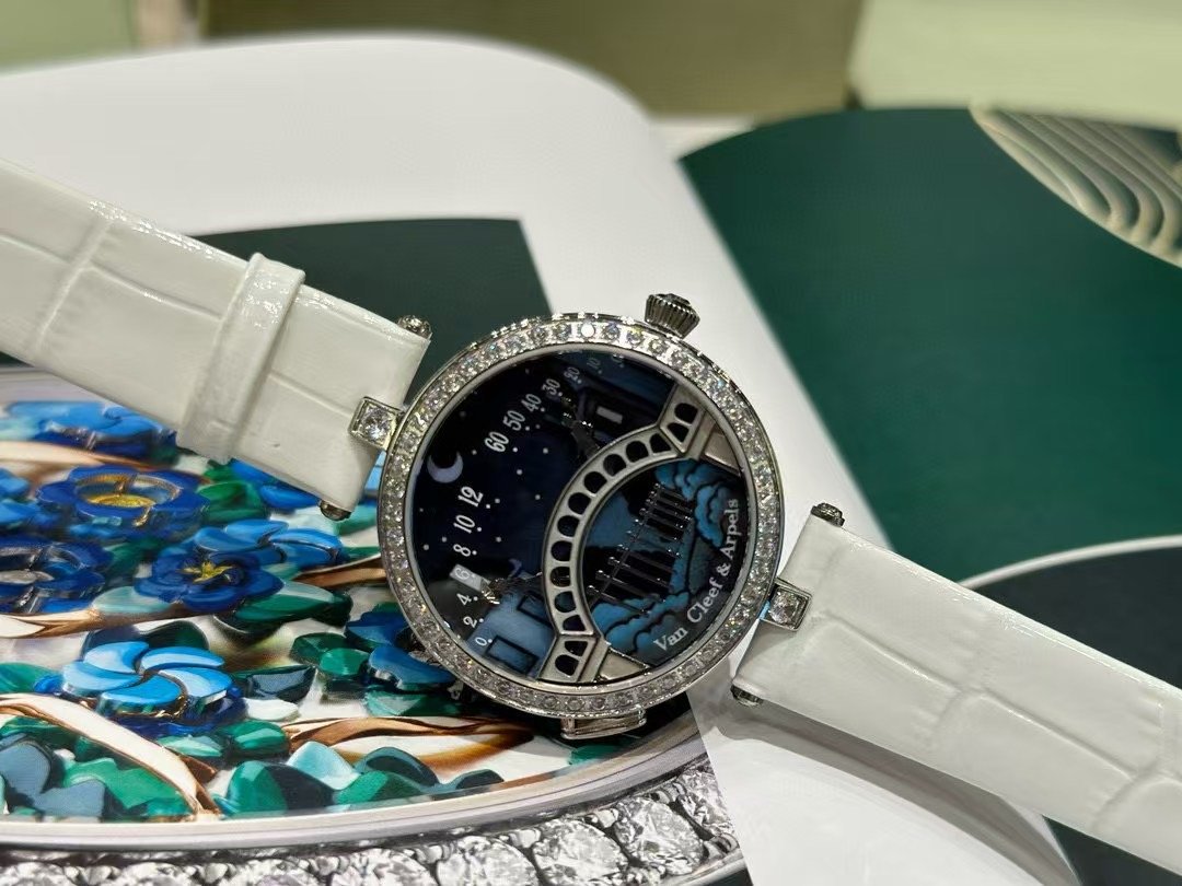 Van Cleef and Arpels Poetic Function Series Wrist Watch WTJN25251